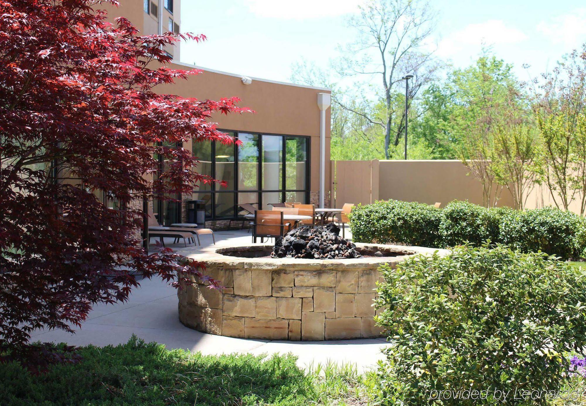 Courtyard By Marriott Clarksville Exterior foto