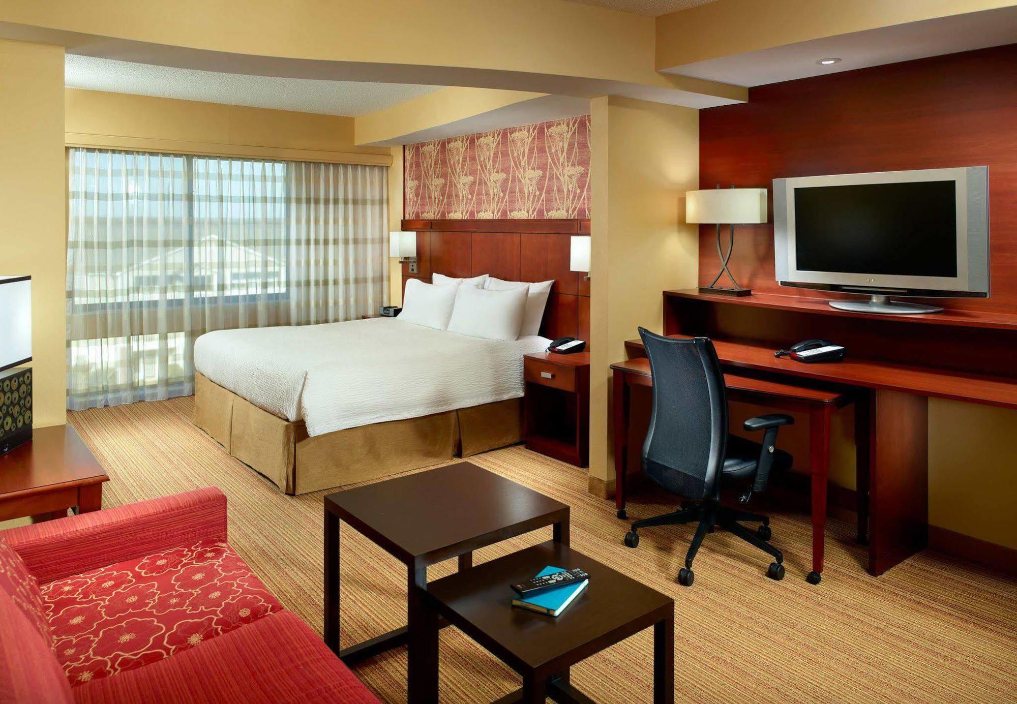 Courtyard By Marriott Clarksville Exterior foto